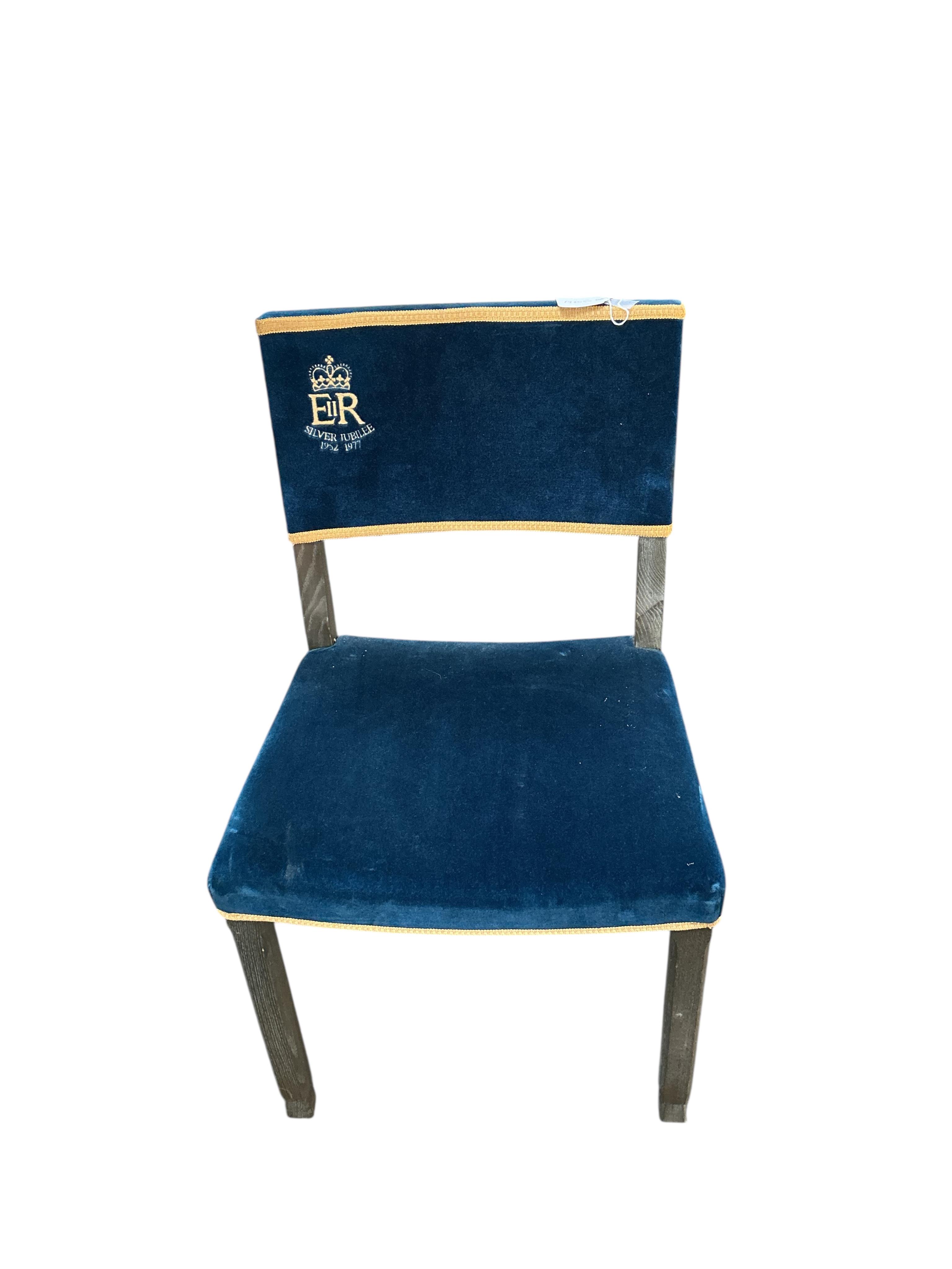 An Elizabeth II 1977 Silver Jubilee chair manufactured by Hands of High Wycombe number 1975, width 42cm, depth 39cm, height 84cm